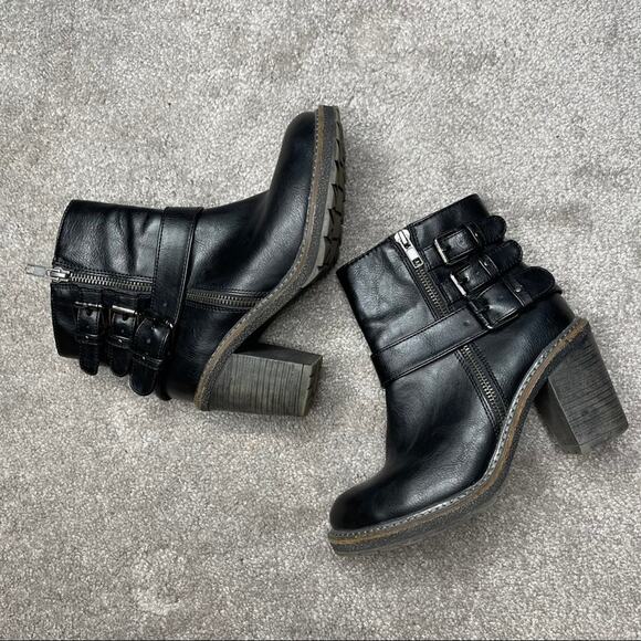 WHITE MOUNTAIN Jojo Black and Silver Block Heel Buckle Detail Heeled Booties 6 - Picture 1 of 7